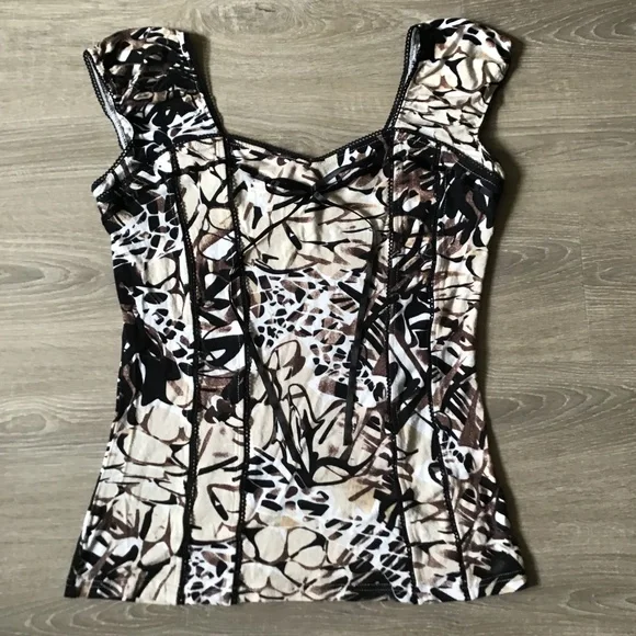 Shirt - Picture 1 of 3